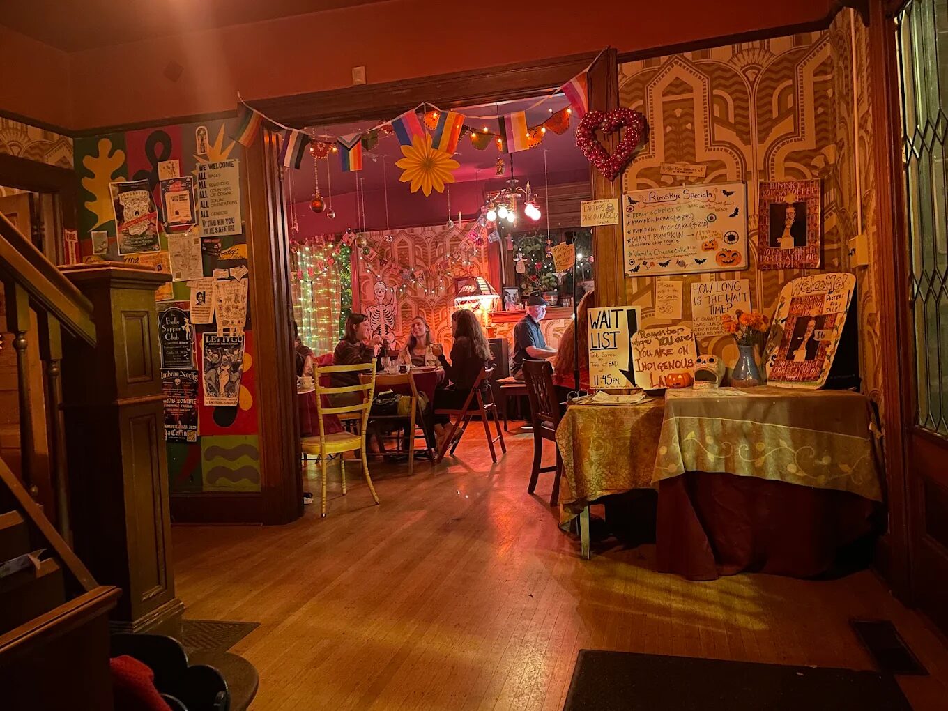 Candlelit dining room at Rimsky-Korsakoffee House, Portland